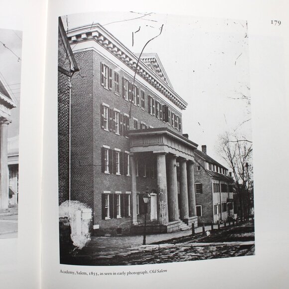 Architecture of the Old South North Carolina - Picture 12 of 15